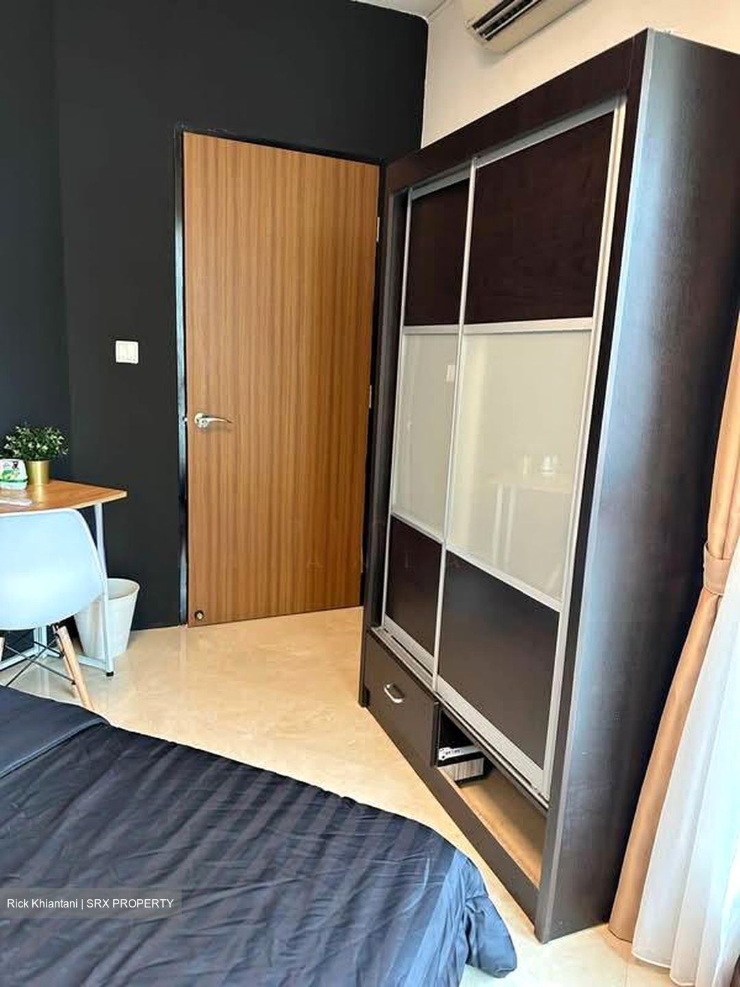 Burlington Square (D7), Apartment #577323161